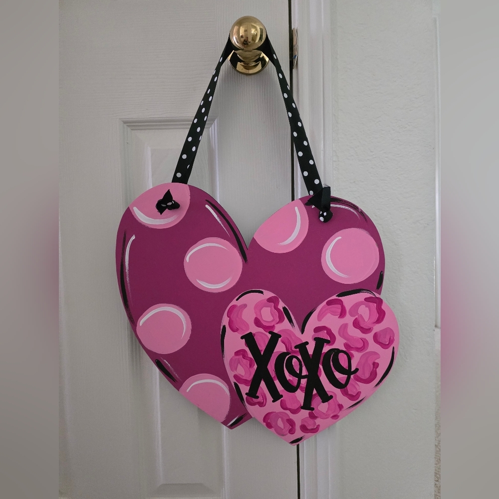 Pink Heart Door Hanger with XOXO Design
